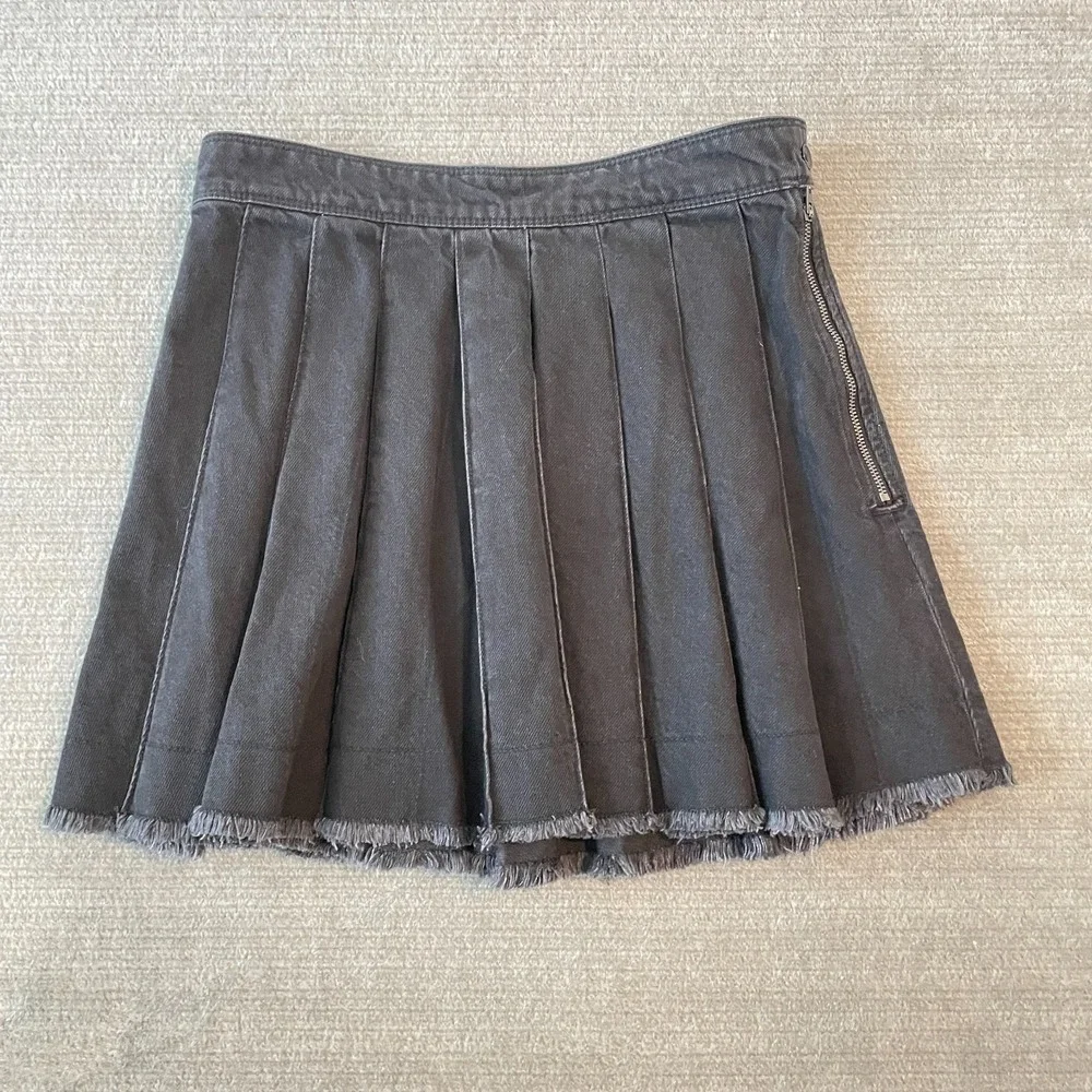 Gap Mini Denim Skirt Women 2 26R Black Academia Pleated Punk Mall Raw Hem Whimsy